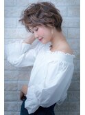 アシメショートセンターパートグレージュ耳かけナチュラルボブ