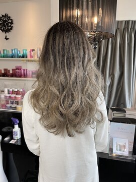 グレイス(Grace) バレイヤージュグラデーションカラー