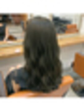 ネイヴィル(navile) ブリーチなしオリーブグレージュ