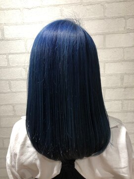 ビス リアン 川口店(Vis lien) 大人かわいい/ブルーブラック/アッシュ/ストレート/小顔