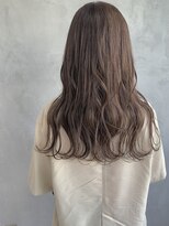 キチ(kichi.)&nbsp;[kichi.] ロングヘア×くすみベージュ