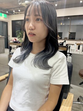ユエ(Yue) medium＋ gray gradation