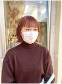 ピンクベージュ