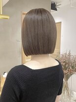 ローレン(LOREN)&nbsp;ミルクティーベージュぷつっとボブケアブリーチ 梅田