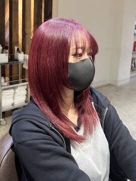 グラッド(GLAD.) ミディアムウルフロングウルフカット顔まわりレイヤーカット