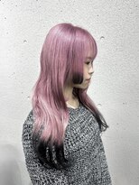 ヌークバイラヴェスト 四日市(neuk by lovest)&nbsp;ベビーピンクとブラックのエンドカラー