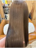エッセンスゼロトリートメントで綺麗な艶髪ロング♪