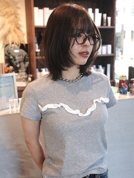 ウィム(wim) 『ミディアムレイヤー』ハッシュカット/フェイスレイヤー