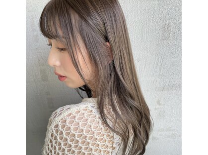 スリー(Three)の写真