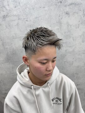 リミットバイアフィナー 大宮店(limit by Afinar) ホワイトハイライト/メッシュ/フェード/スキンフェード