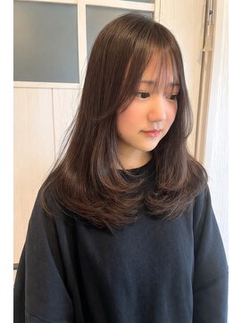 ジゼルアライ(gisele arai) 大人可愛いレイヤースタイル