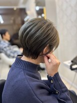 フレア(FLAiR)&nbsp;30代40代白髪ぼかしハイライト丸みショートオリーブカラー