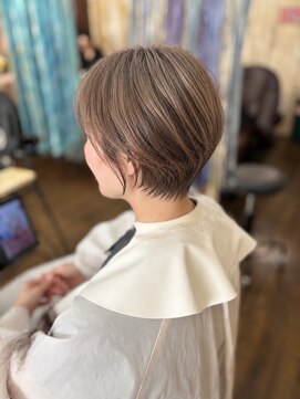 楽流頭 オブヘアー(of hair) 白髪剥がし白髪ぼかしカラー