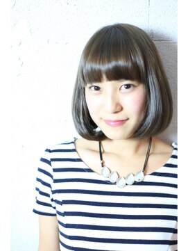 ルミアン(lumian) 柔らかシャープボブ