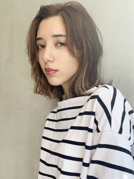 アルバム 銀座(ALBUM GINZA) 外ハネロブ_外ハネボブアッシュブラウンネオウルフ_36993