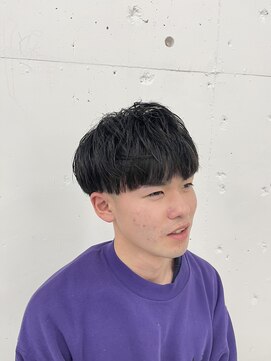 ウェルネス(Wellness) スパイラルパーマ韓国マッシュサイドパートマッシュ