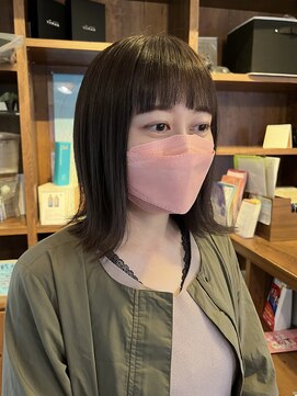 ルーム(Room) 切りっぱなし外ハネボブ/ぱっつん前髪/グレージュカラー