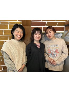 大人世代の女性stylistが多いサロンで、髪のお悩みも相談しやすい♪お気軽にご相談ください☆
