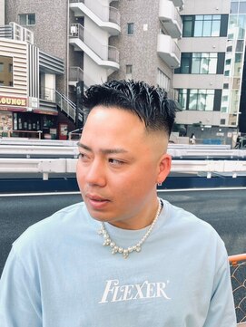 スカット 新宿(Sucut) ダークアッシュ/スキンフェード/ベリーショート<理容室>[新宿]