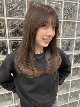 サンク 原宿 表参道(cinq) ミルクティーベージュミディアムレイヤーインナーカラー