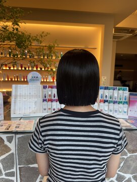 アチーブティルスマートサロン 豊川末広通店(achieve till Smart Salon) 切りっぱなし黒髪ボブ髪質改善トリートメントストレートヘア