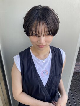 エアー 青山(AIR) 前髪あり耳掛け丸みボブコンパクトショート20代30代40代50代