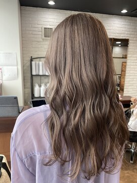 グランツ(Glanz) グレージュ/透明感カラー/ブリーチ/大和八木/髪質改善/