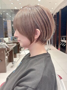 アース 栄店(HAIR&MAKE EARTH) earthショートレイヤーボブミルクティー丸みショートボブ