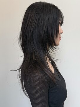 ハッシュカット/ウルフカット/黒髪