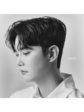 ジュノヘアージャパン 表参道(JUNO HAIR JAPAN) 韓国ヘア マレット デザインカラー センターパート フェザーUP