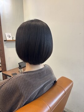 アイノベル(‘Inovel’) カット＋ケアカラー＋トリートメント