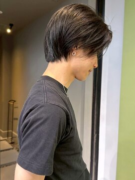 ヴヴ(Bub) メンズカット マッシュ ツーブロック 黒髪 ミディアム 20代