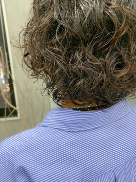 テトヘアー(teto hair) ボブウルフ、くるくるパーマ、スパイラルパーマ、ウルフボブ