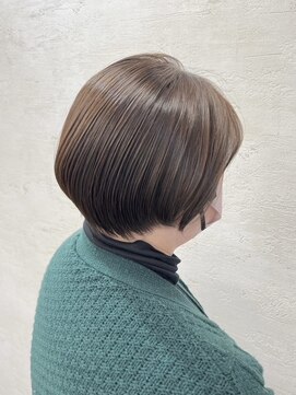 アンジェリカ(Angelica Total Beauty Lifestyle Design) ショート・艶感ベージュ