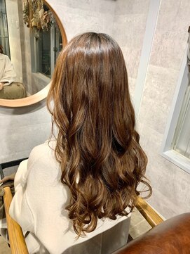 ヘアセット シャンプーアンドスパ専門店 ウルー(Uruu) 【巻きおろし】天神/天神駅/ヘアセット/早朝