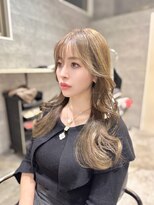 アクション 心斎橋店(ACTION)&nbsp;20代30代大人可愛いレイヤーカット　韓国ヘア　オリーブベージュ