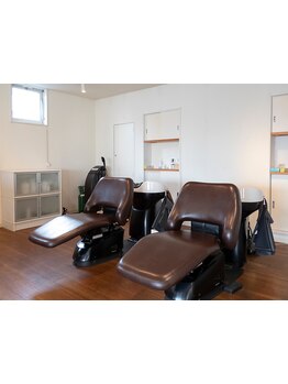 大型サロンでは気疲れしてしまう・・・という方は、静かでゆったりと過ごせるminaへお越しください。