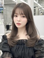 エヌアイ オモテサンドウ(ni omotesando)&nbsp;韓国ヘア/レイヤーカット