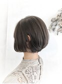 丸み前下がりショートボブ