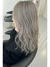 【３Dハイライトスタイル】（ブリーチオンカラー）計算されたスタイルに合わせたヘアカラー☆