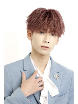 リップス 心斎橋(LIPPS) ピンクベージュカラー