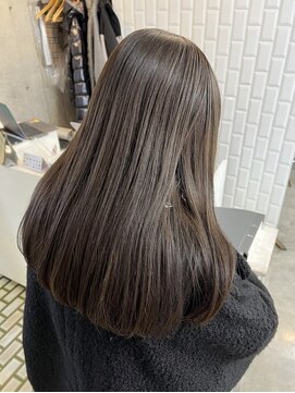 ワークス 下北沢(WORKS) ★大人可愛いふんわりカール小顔カットショコラアッシュ