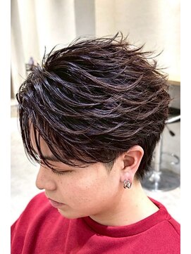 アイトーキョープラスシー 横浜(AI TOKYO+Sea) MEN’S横浜/センターパート/フェザーパーマ/毛流れパーマ/高島町