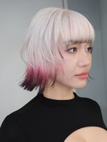 プネル(punel) 原宿 ホワイトシルバー ミニボブ 裾カラーケアブリーチ2回
