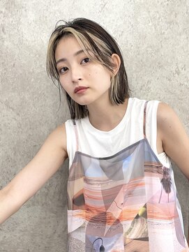 サンク 原宿 表参道(cinq) ダブルカラー外ハネボブインナーカラーハイライトケアブリーチ