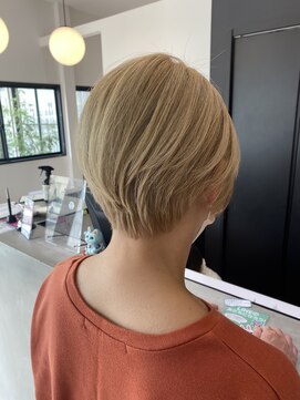 マハロハ(mahaloha) ミルキーブロンド×デザインカット