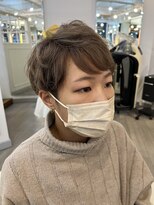 グラマシー アレックス(Gramercy alex)&nbsp;ミルクティーグレーベージュ×ショート30代40代50代