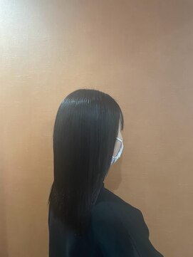 クネア(kunea) 切りっぱなしセミロング/暗髪/寒色系カラー/ダークアッシュ