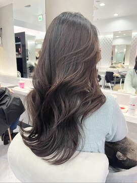 ジーナ 名駅(XENA.) 色気レイヤーに◎グレージュカラー