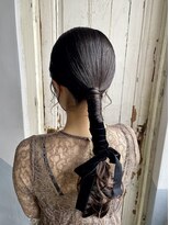 ホワイトルーム(White Room)&nbsp;ベロアリボン+タイトアレンジ